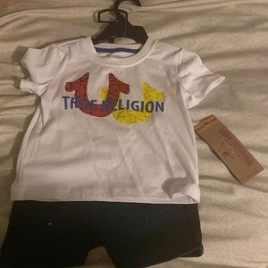 Brand new with tags true religion short set